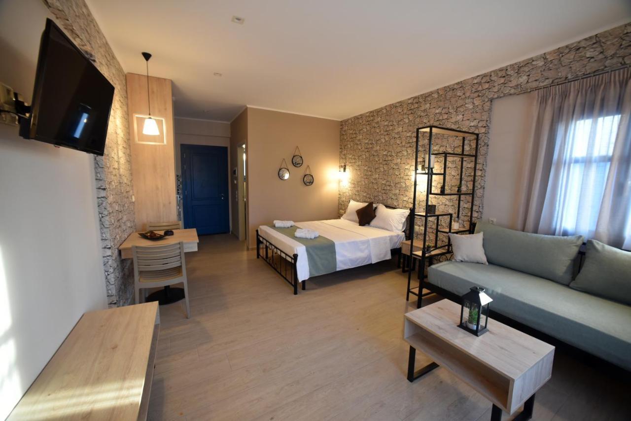 Shining Star Aparthotel Petra (Lesbos)